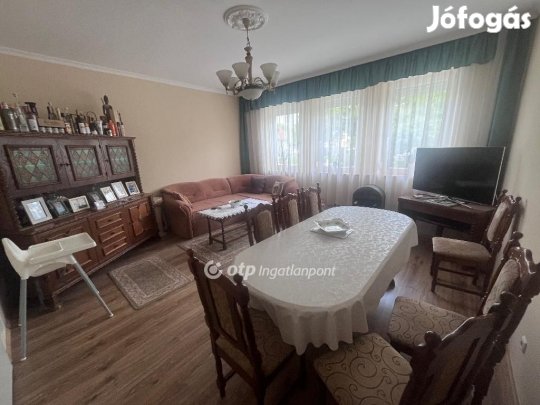140 nm-es ház eladó Szeged