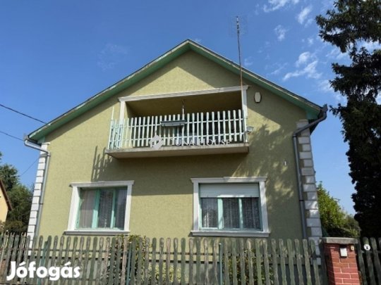 140 nm-es ház eladó Tápiószele
