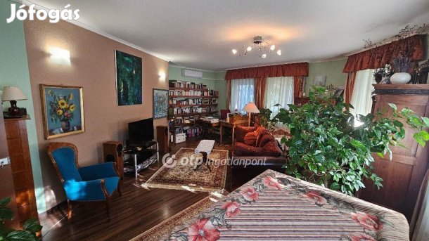 141 nm-es lakás eladó Eger