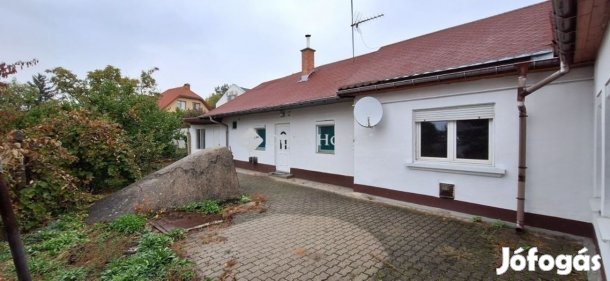 142 nm-es ház eladó Gödöllő