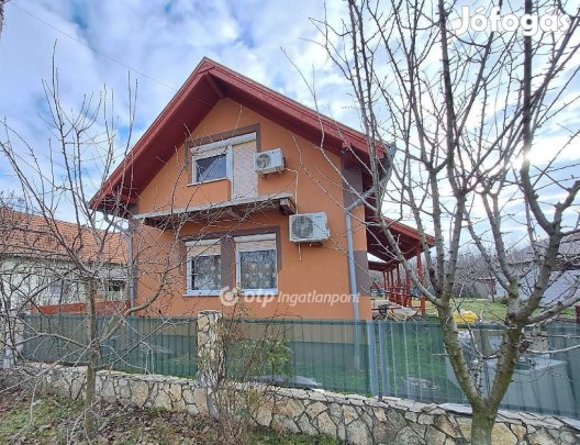 142 nm-es ház eladó Kisújszállás