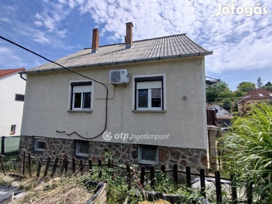 143 nm-es ház eladó Pécs