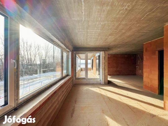 143 nm-es lakás eladó Kozármisleny