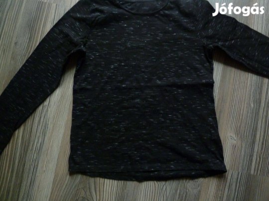 146/152-es kislány felső