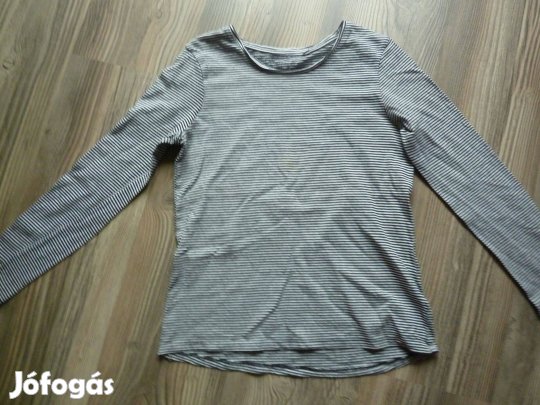 146/152-es kislány felső