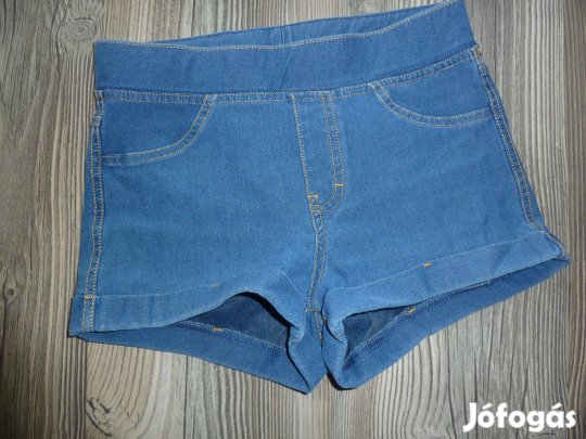 146-os kislány rövid nadrág