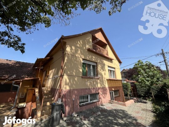 149 nm-es ház eladó Solt