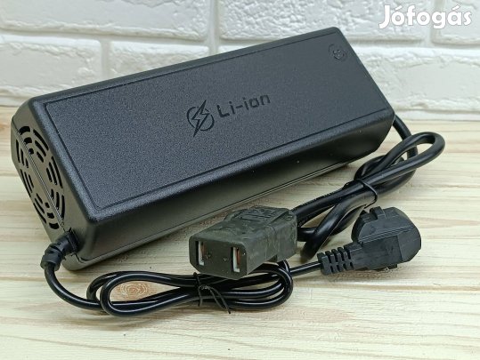 14.6V 4S 20A LiFe Po 3.65V akkutöltő E-bike elektromos autó moped tölt