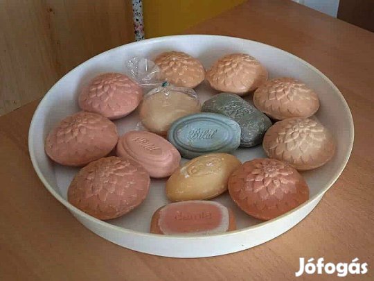 14 db. régi retro kézműves szappan