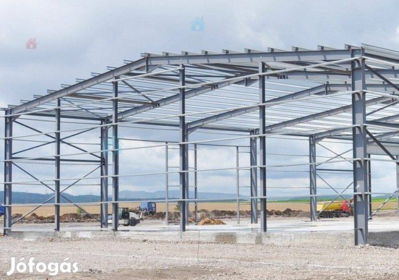 1500 m2 hőszigetelt csarnok eladó Szegedtől 15 km-re!
