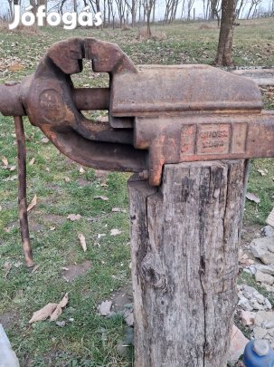 150 -es satu akác oszlopon