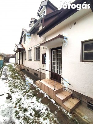 150 m2-es 2 lakásos 4sz. családi ház Szombathely