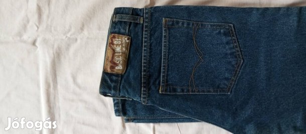 152-es új farmer nadrág