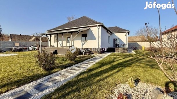 155 nm-es ház eladó Kiszombor