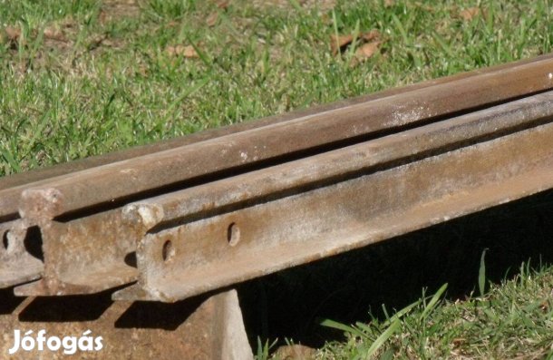 158cm acél gerenda, áthidaló, vasúti sín