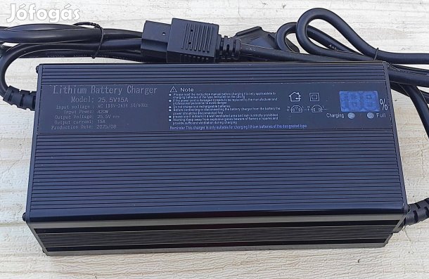 15A, 25.55V, 420W 7S Lifepo4, akkutöltő, töltöttségi szint kijelzővel