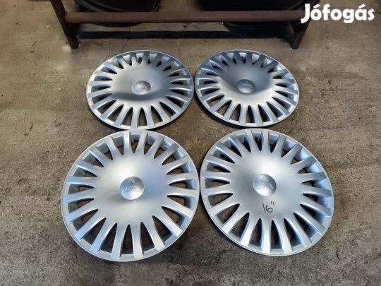 15" Gyári Mitsubishi Dísztárcsa 90Garage