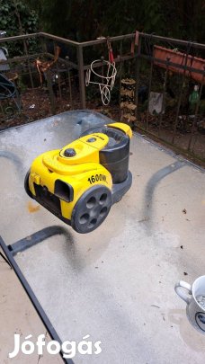 1600 W teljesítményű, porzsák nélküli tartályos porszívó