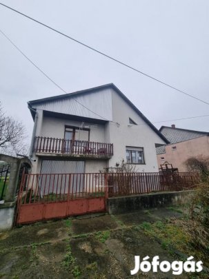 160 nm-es ház eladó Pásztó