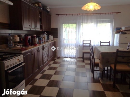 160 nm-es ház eladó Polgárdi