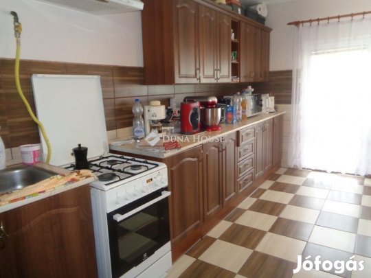 160 nm-es ház eladó Polgárdi