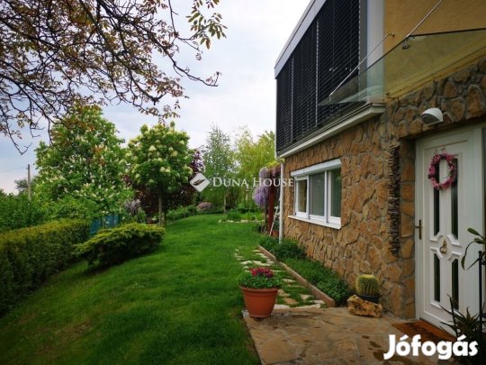 160 nm-es ház eladó Velence