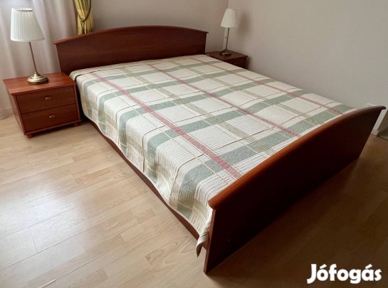 160x200 cm ágyneműtartós franciaágy, 2db éjjeliszekrénnyel