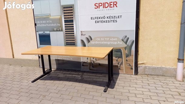 160x90cm íróasztal, számítógépasztal, bükk színű, Steelcase - használt