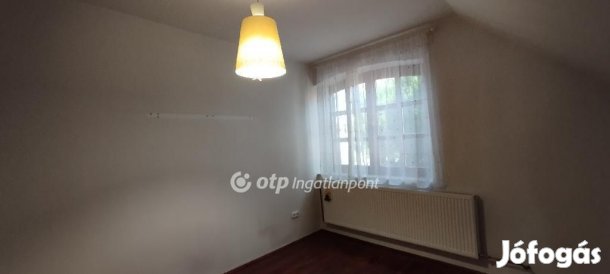 163 nm-es ház eladó Jászberény