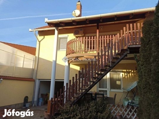 164 nm-es ház eladó Szeged