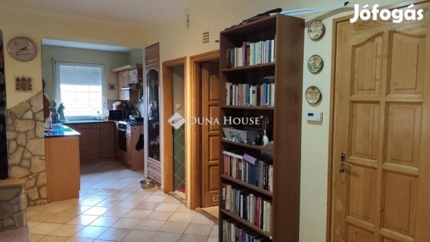 165 nm-es ház eladó Gárdony