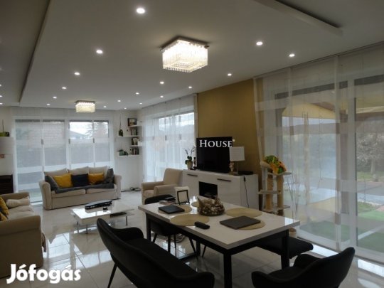 167 nm-es ház eladó Debrecen