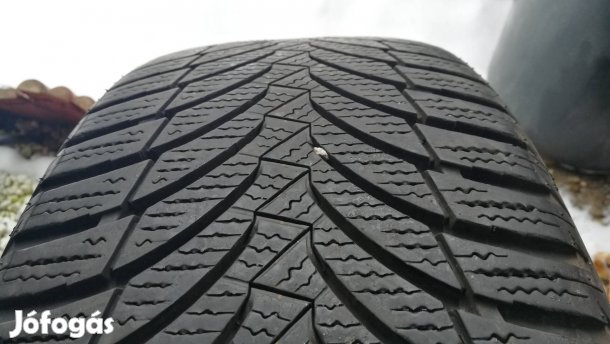 16" 205/55 Nexen téligumipár eladó