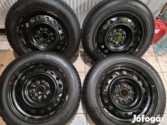 16" 5x114,3 Toyota, Suzuki acélfelni gumival
