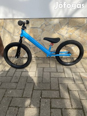 16 colos futóbicikli