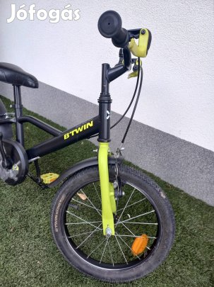 16-os fiú bicikli btwin
