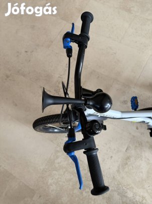 16-os gyerek kerékpár