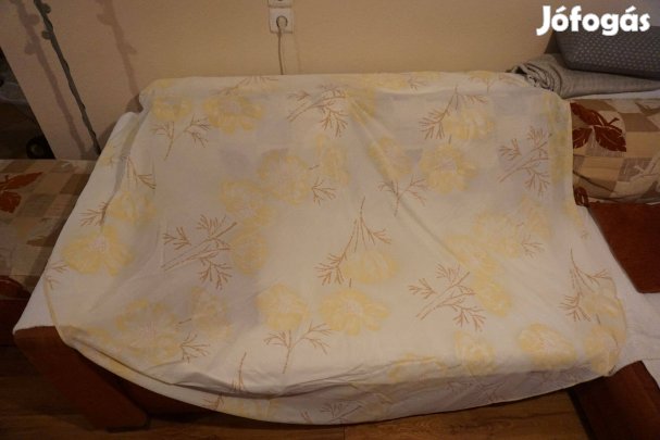 170 cm. átmérőjű kerek hímzett terítő eladó