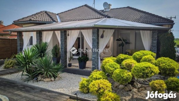 170 nm-es ház eladó Enying