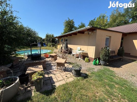 170 nm-es ház eladó Hajdúböszörmény