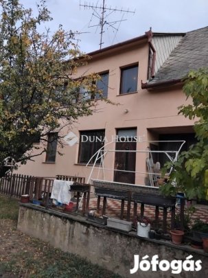 170 nm-es ház eladó Pécs