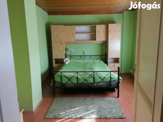 170 nm-es ház eladó Pétfürdő