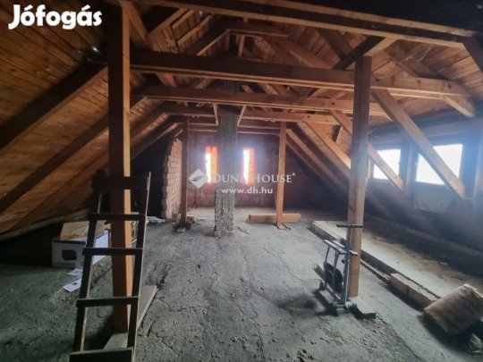 170 nm-es ház eladó Tápiószecső