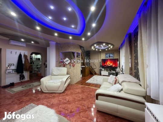 171 nm-es ház eladó Baja