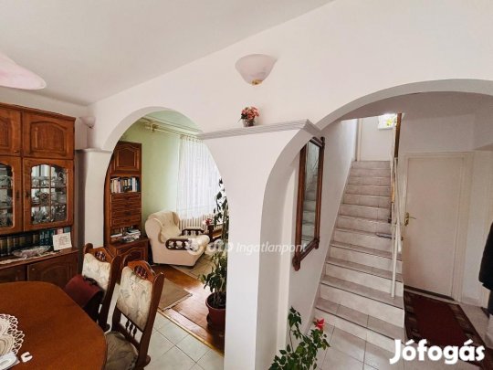 173 nm-es ház eladó Tiszavasvári