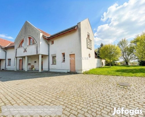 178 nm-es lakás eladó Kőszeg