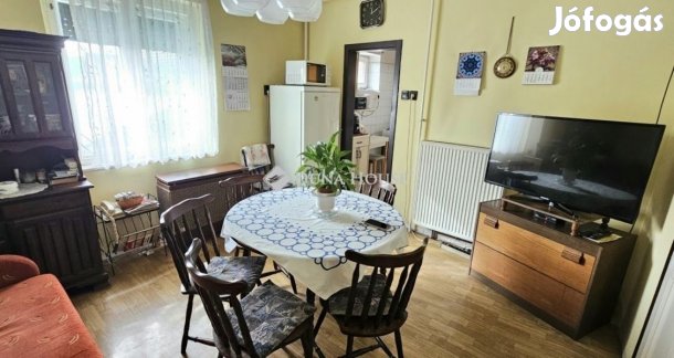 179 nm-es ház eladó Bogád