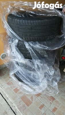 17"-os 225/45 Vredestein Ultrac nyárigumi garnitúra eladó