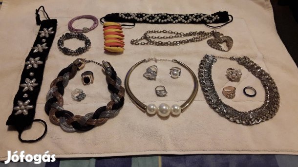17 db. bizsu ékszer eladó