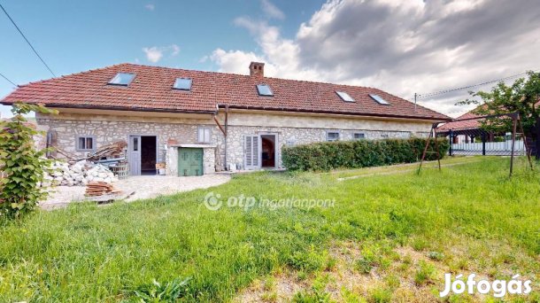 180 nm-es ház eladó Tállya